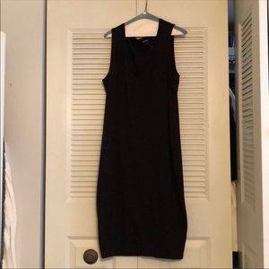 Bodycon black v-neck dress